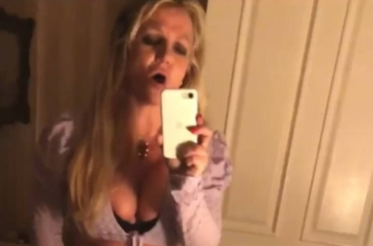 Britney Spears audiciona frente a sí misma y Miley Cirus la motiva de inmediato