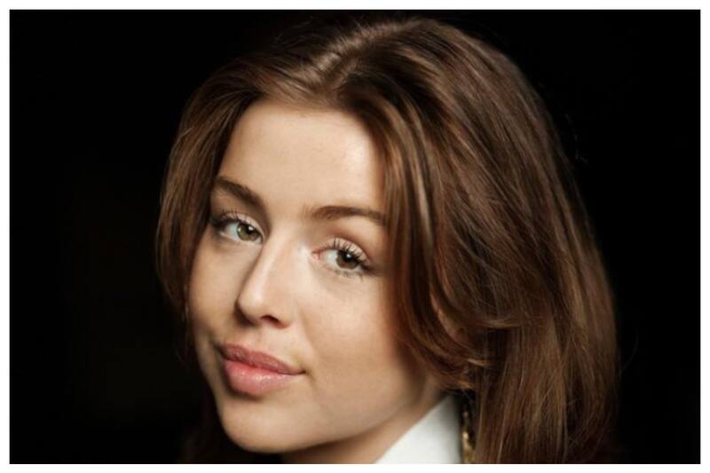 La princesa Alexia de Países Bajos fue reconocida por la Casa Real que publicó tres fotografías oficiales, lo que causó la inmediata reacción de la prensa especializada española que considera que la corona hispana no le da relieve a Leonor.