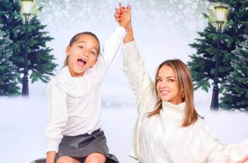 Adamari y Alaïa reciben elogios tras publicar su sesión de fotos navideña