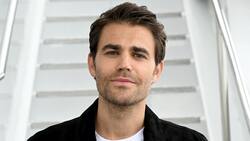 Paul Wesley comparte las primeras imágenes de San Valentín con la novia a quien dobla en edad