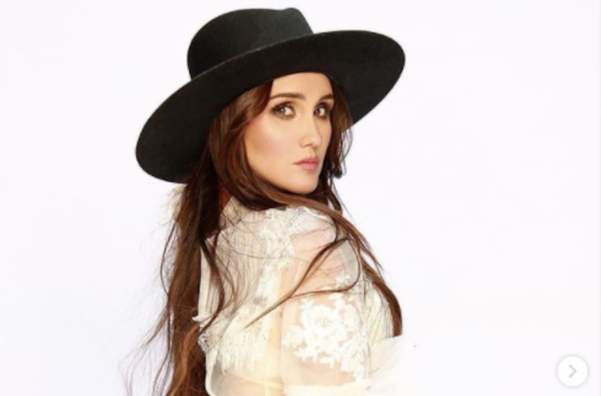 Dulce María “se pone bótox” en el rostro; causa controversia y comparaciones