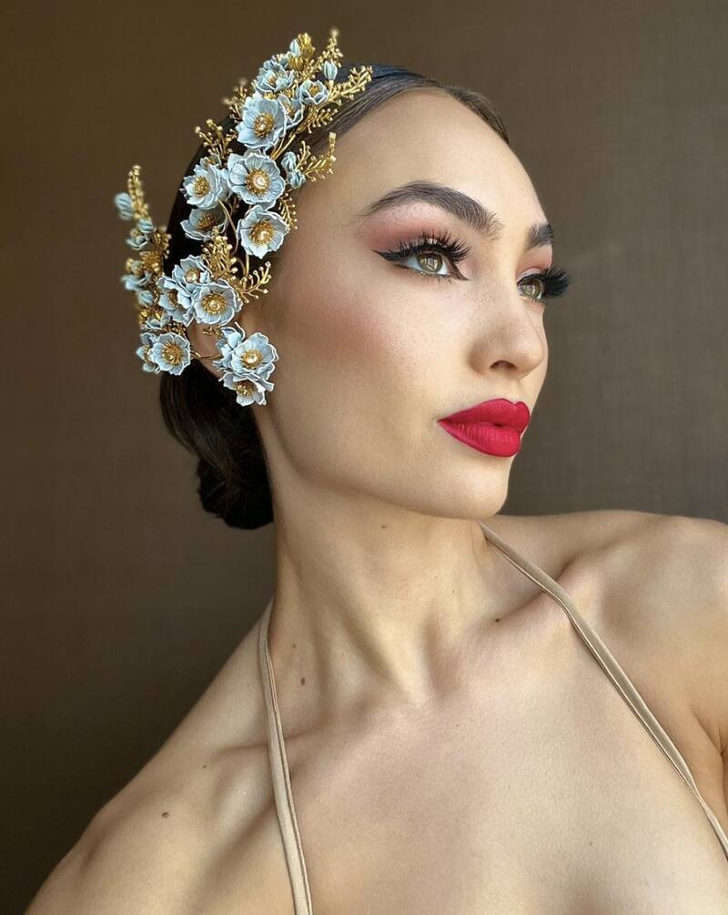 Miss Universo festeja su primer mes con elegante sesión de fotos y recibe crueles comentarios - Créditos: Instagram