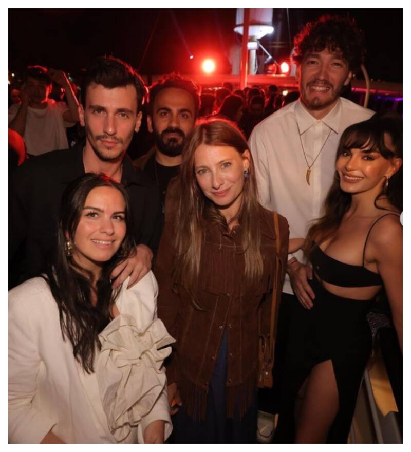 Ebru Sahin junto a su esposo, Cedi Osman, y decenas de personalidades del mundo actoral turco celebraron la final de Champions League en Estambul.