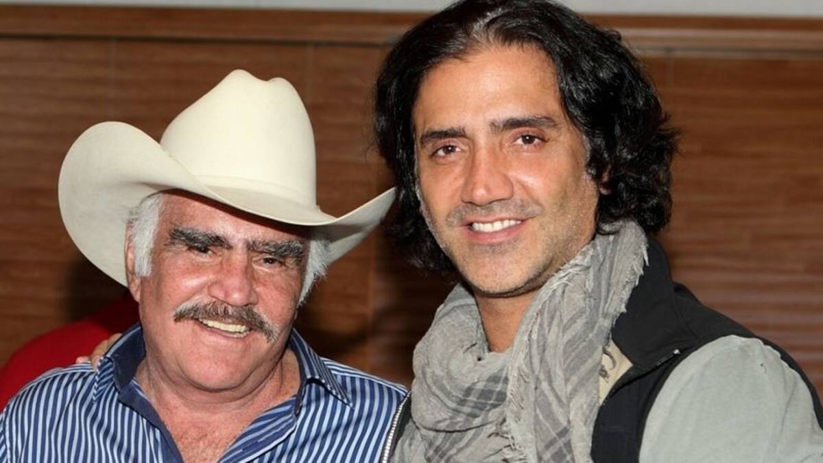 ¿Por qué Alejandro Fernández no visita a Vicente Fernández en el hospital?