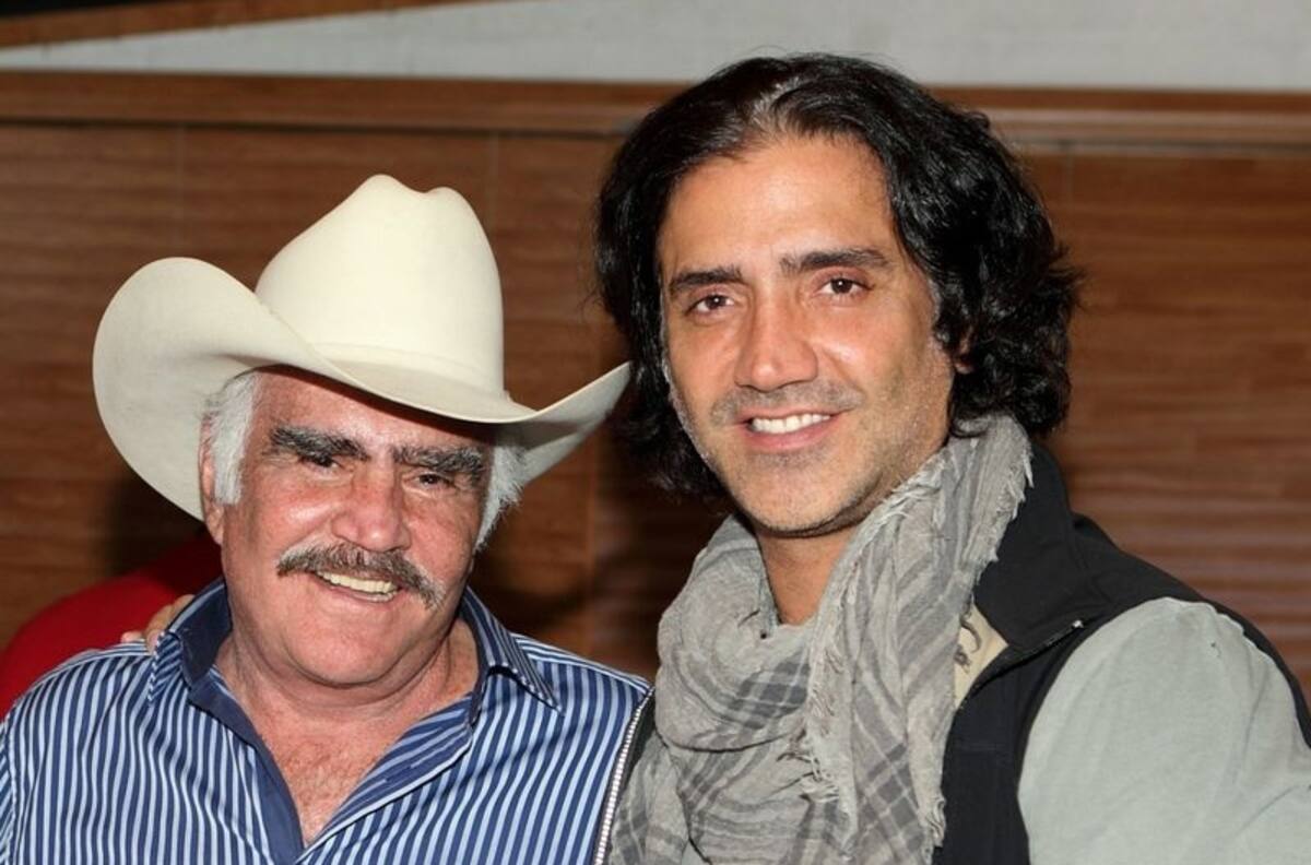 ¿Por qué Alejandro Fernández no visita a Vicente Fernández en el hospital?
