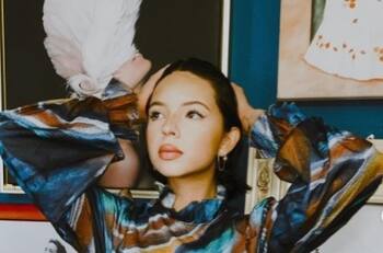 Esta es la canción que Gussy Lau le escribió a Ángela Aguilar y evidenció el inicio de su romance