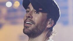 Enrique Iglesias revela el ritual que hace antes de cantar y que aprendió de Julio Iglesias