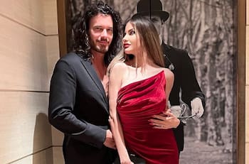 Novia de Mario Cimarro mostró por primera vez en público su pancita de embarazo