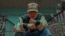 Santa Fe Klan estalla al recibir botellazo y reta al agresor a golpes