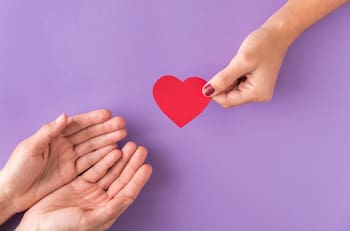 ¡Cuidado! Experto advierte que las personas ‘demasiado amables’ pueden desarrollar enfermedades autoinmunes