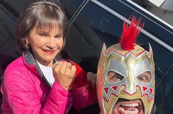 Pati Chapoy sube al volante con El escorpión dorado y se confiesa