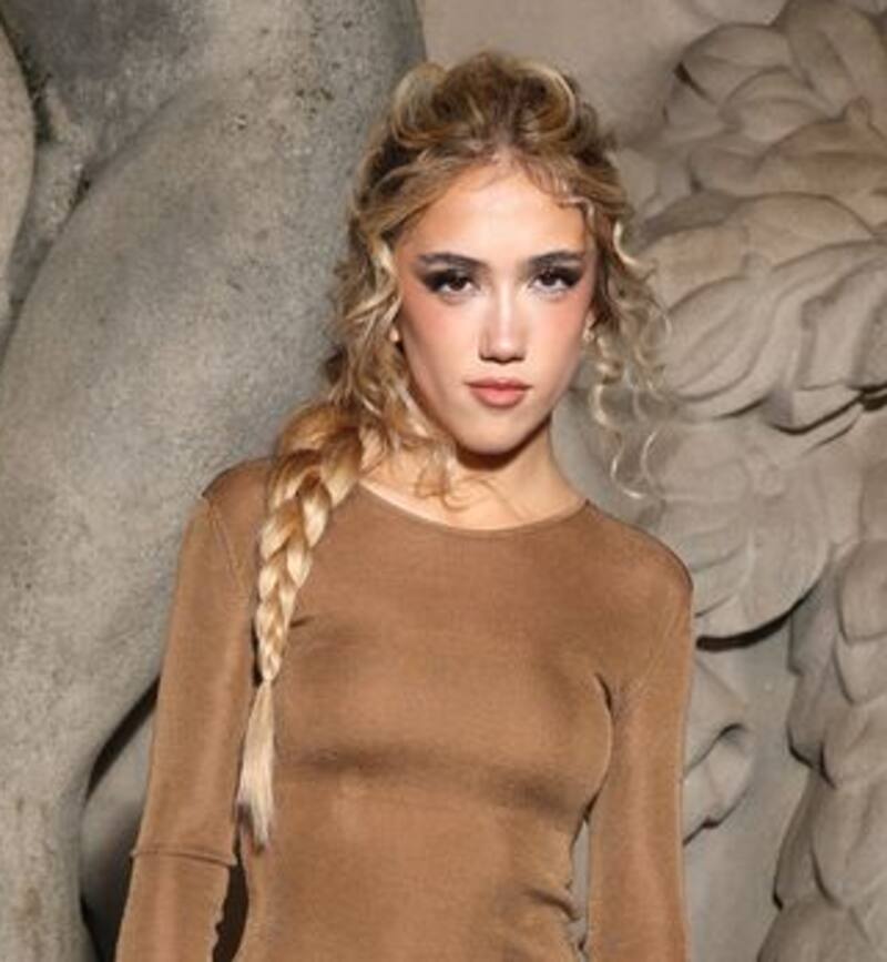 Valentina Paloma es víctima de una ola de malos comentarios por sus gestos faciales - Créditos: Instagram