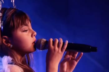 Así luce actualmente Rafaela, la hija menor de Cristian Castro que heredó su talento