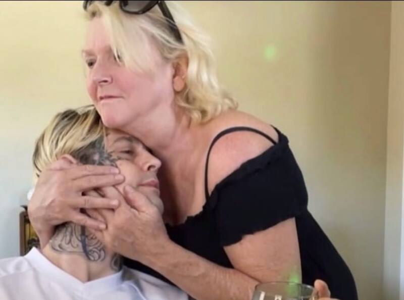 La madre de los hermanos Carter también se ha visto involucrada en problemas con la justicia