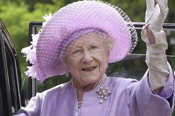 La Reina Madre estaría enojada por el nombre que Harry y Meghan eligieron para Lilibet