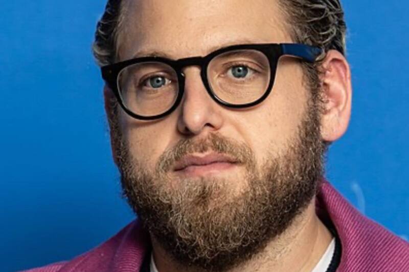 el mundialmente famoso actor Jonah Hill está siendo acusado por su exnovia de abuso emocional y manipulación.