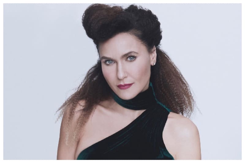 La actriz de Pecado original Sevval Sam apareció sorpresivamente con un nuevo acompañante.