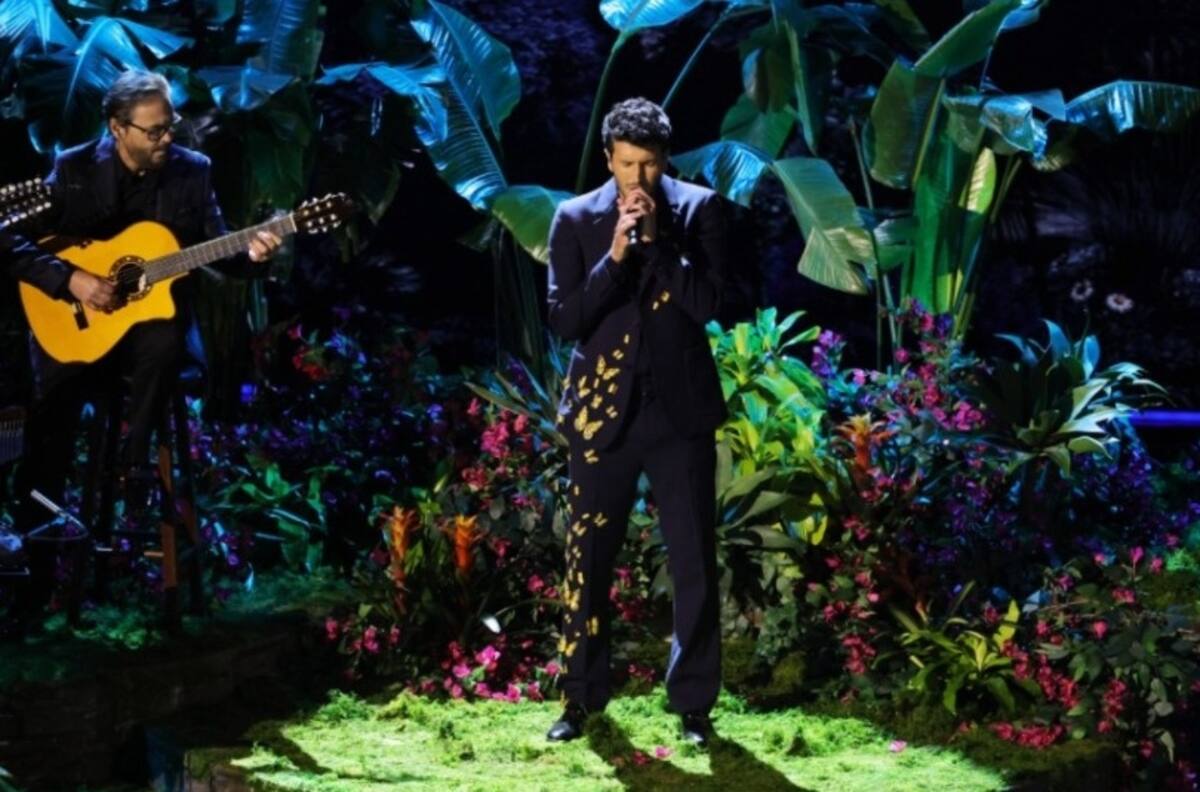 Lleno de emociones, Sebastián Yatra interpreta ‘Dos oruguitas’ en la gala de los Oscar