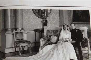 Amorosa foto inédita del príncipe William y Kate Middleton durante su boda sale a la luz