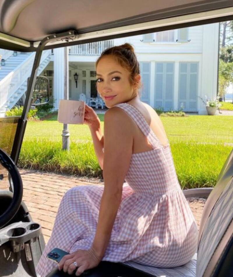 Pese a la crisis matrimonial JLo saca a la luz un nuevo proyecto profesional - Créditos: Instagram