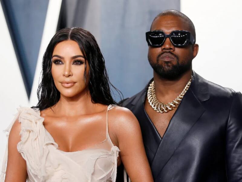 A pesar de los insultos, Kim Kardashian le tiende una mano a Kanye West Para Kim es importante que Ye vea a sus hijos - Créditos: Twitter