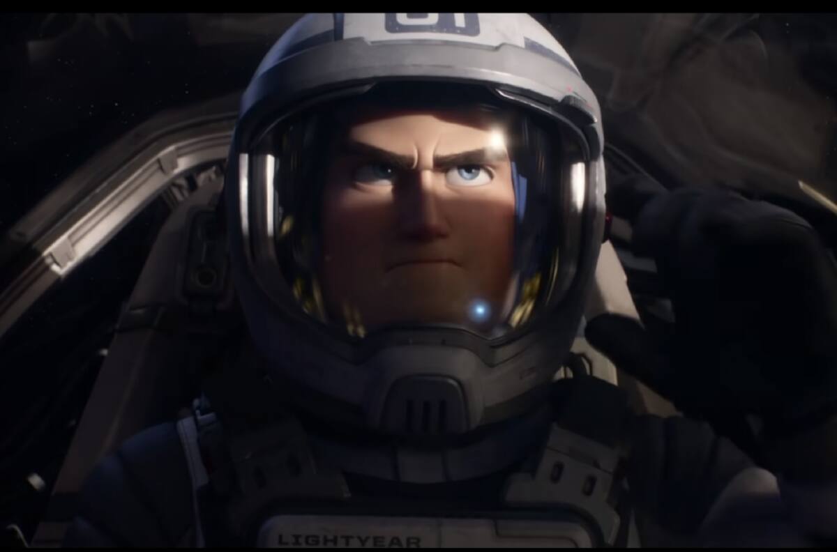 Revelan primer tráiler de la película de Buzz Lightyear interpretado por Chris Evans