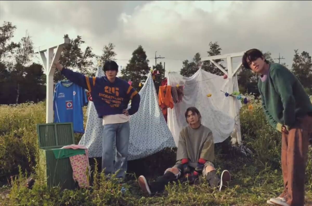 ¿Qué hace una playera del Cruz Azul en un video de K-pop?