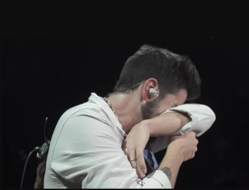 Camilo estalla en lágrimas tras sorpresa de Evaluna - Créditos: Captura de pantalla