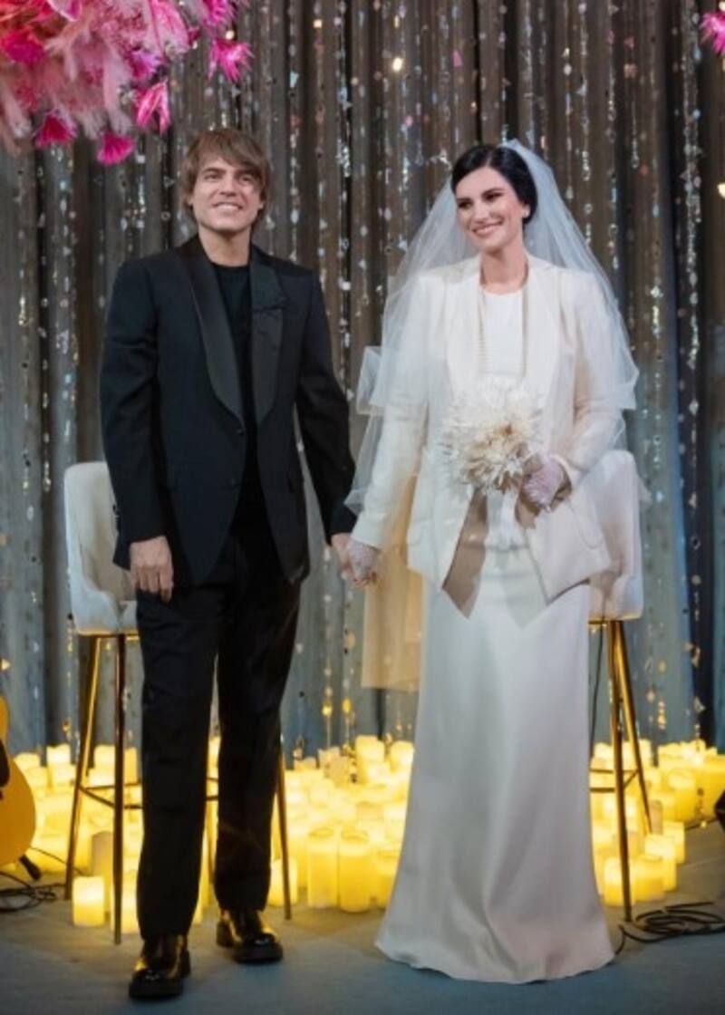 La boda sorpresa de Laura Pausini y su pareja, con su hija de testigo y en la casa de sus padres - Créditos: Instagram