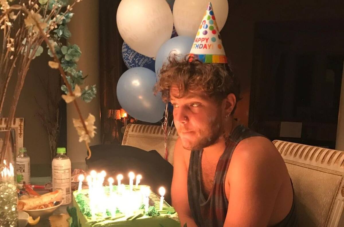 Lisa Marie Presley asegura que nada le quita el dolor tras la muerte de su hijo a los 27 años