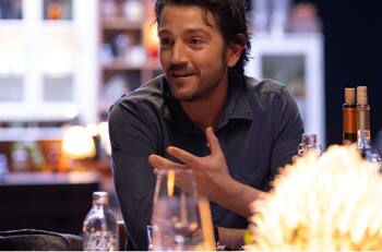 Diego Luna ofrecerá "Pan y circo" por segunda ocasión a los televidentes