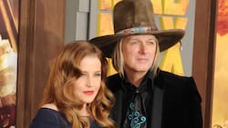 Ex esposo de Lisa Marie Presley pide la custodia total de sus hijas e irá a juicio por herencia