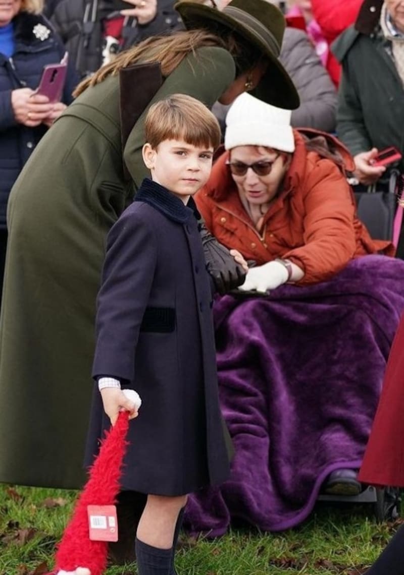 Louis salió corriendo detrás de su hermana Charlotte. - Créditos: Instagram