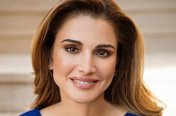 Llena de lujo, clase y elegancia, la reina Rania de Jordania pasea su corona por Estados Unidos
