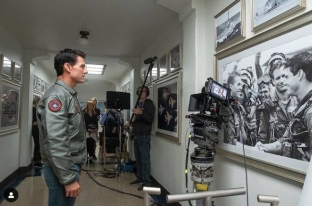 Tom Cruise realiza impresionante llegada a la premiere de 'Top Gun: Maverick'