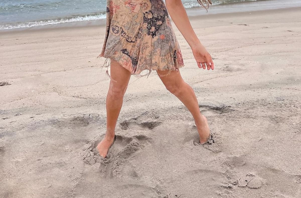 Señalan a Thalía de racista por broncearse la piel para personificar a ‘Marimar’