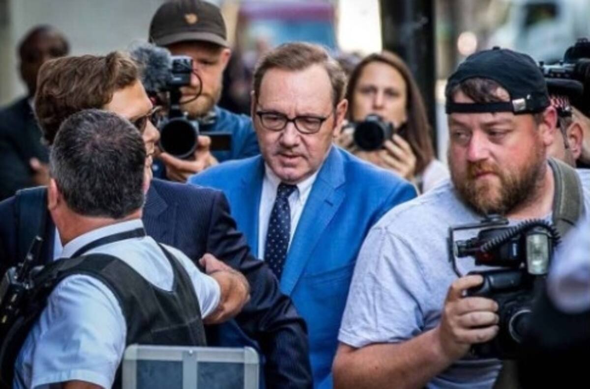 Kevin Spacey recibe veredicto favorable en acusación de abuso a un colega