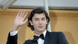 Ex príncipe de Dinamarca se desmarca de la opinión de la reina y vive su feliz romance con plebeya