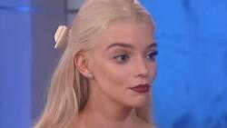 Anya Taylor-Joy se paraliza ante tierno abrazo de peludo admirador