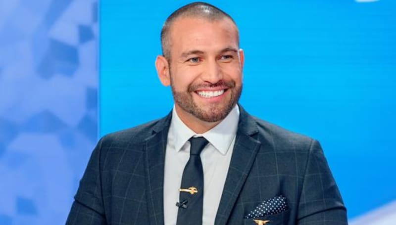 Rafael Amaya empezó el 2023 estrenando romance - Créditos: Instagram