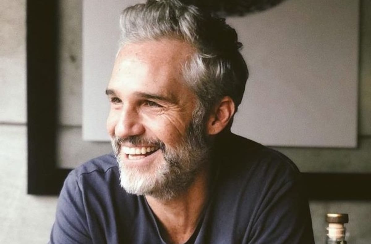 Juan Pablo Medina promociona su nueva película aún convaleciente