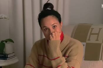 Lujosa manta en el sillón de Meghan Markle desata búsquedas desenfrenadas en Internet