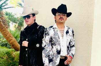 Los Dos Carnales se ponen Navideños y lanzan villancico ranchero