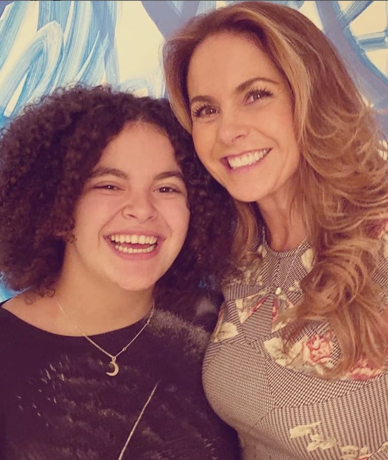 Lucerito Mijares cambió su look. - Créditos: Instagram