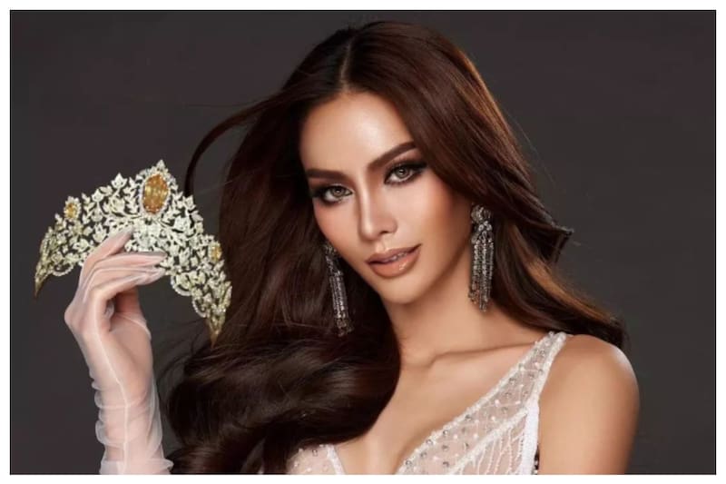 Anna Sueangam-Iam, la Miss Universo Tailandia que participó en el certamen 2022, que ganó la estadounidense R'Bonney Nola.