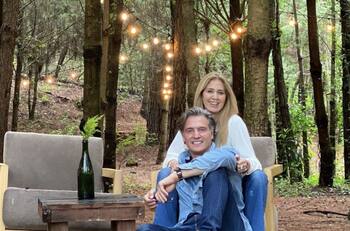 Juan Soler y su novia, más enamorados que nunca, comparten su cita romántica