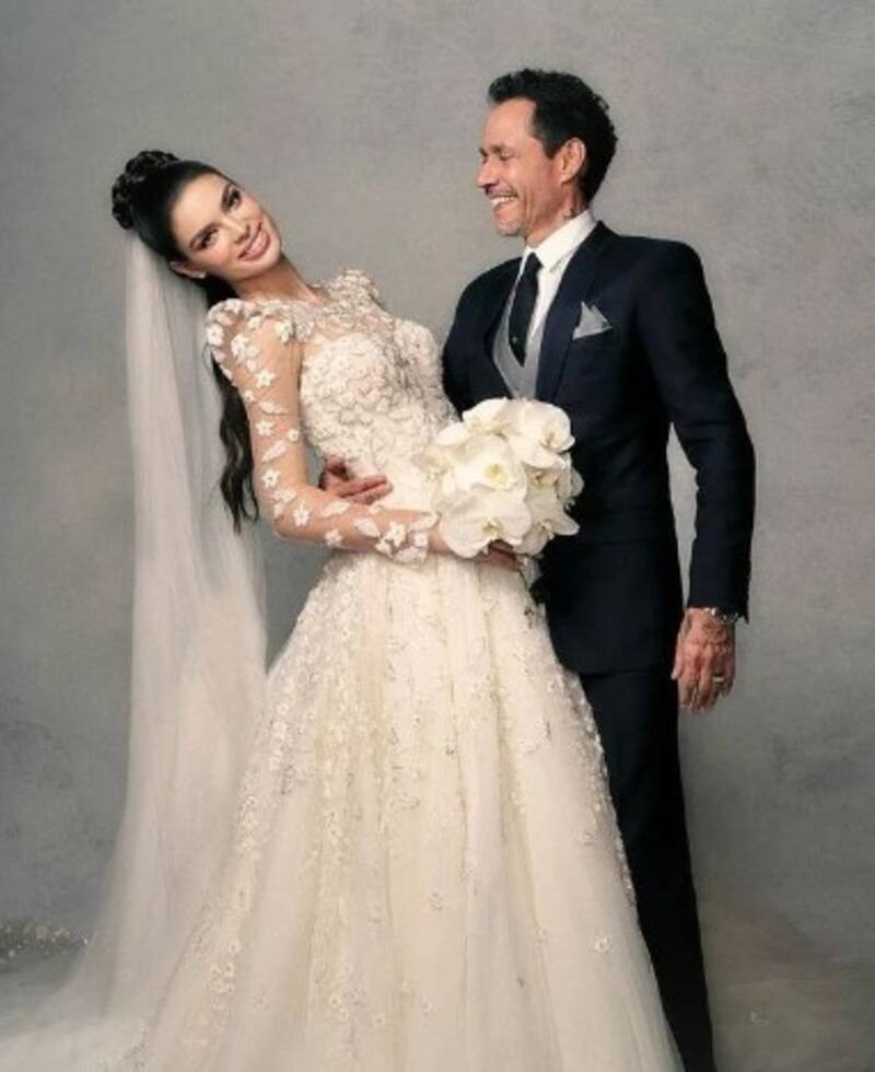 El motivo que hizo llorar a Marc Anthony cuando vio a Nadia Ferreira aparecer vestida de novia El cantante no pudo contener las lágrimas al ver a su esposa - Créditos: Instagram