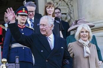 Los tres libros que pueden estropearle la coronación al Rey Carlos III