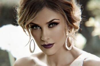 Reportera que quiso fotografiar a los hijos de Aracely Arámbula, se disculpa