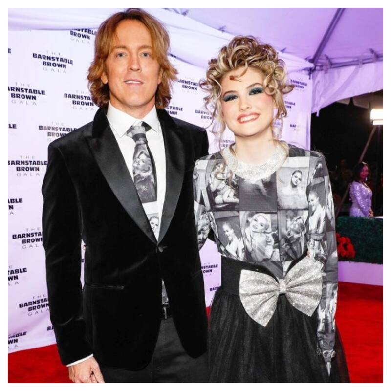 Dannielynne y su padre Larry, durante lagala previa al Derby de Kentucky, ocasión en que el fotógrafo conoció a la actriz e iniciaron una relación.